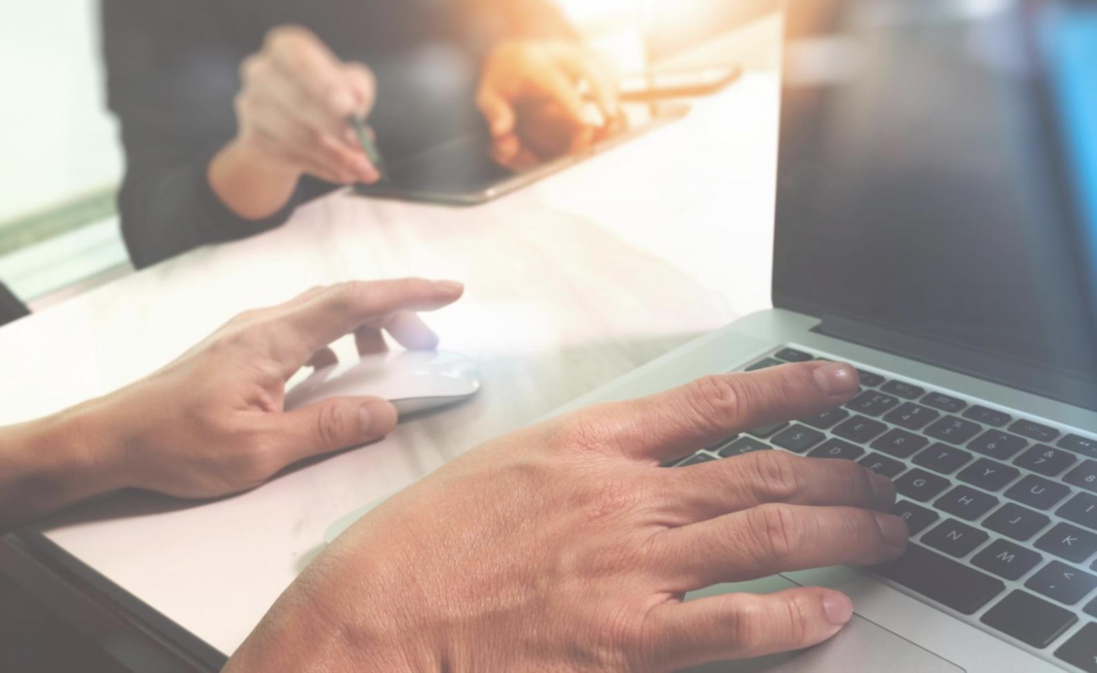 Exemplo de interface de jogo de cassino social desenvolvida por estudante do programa